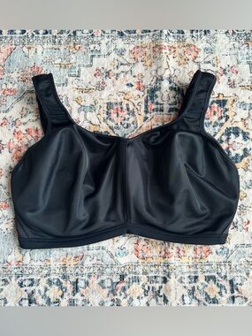 Black Full-Coverage  Sports Bra - Women Intimates 38DDD